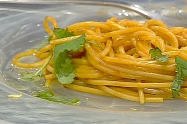 Pasta con ricci e melissa - Alessandro Borghese