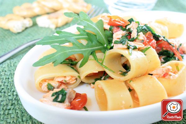 Pasta al salmone e rucola