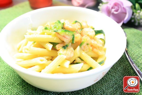 Pasta zucchine e gamberetti