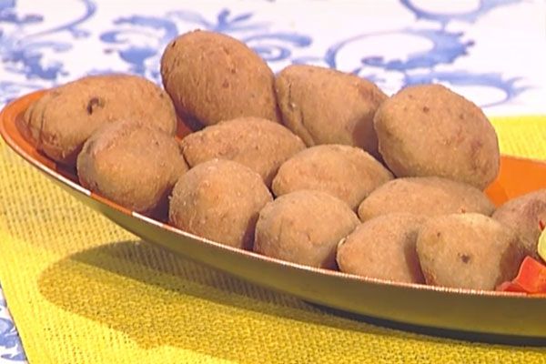 Polpette di carne con crosta di cous cous