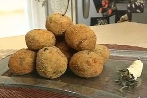 Ricetta Polpettine di melanzane - cotto e mangiato Polpettine di melanzane - cotto e mangiato