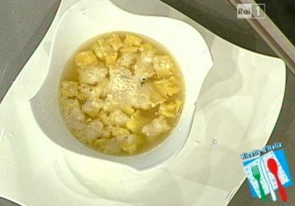 Ricetta Quadrotti in brodo - Anna Moroni Quadrotti in brodo - Anna Moroni