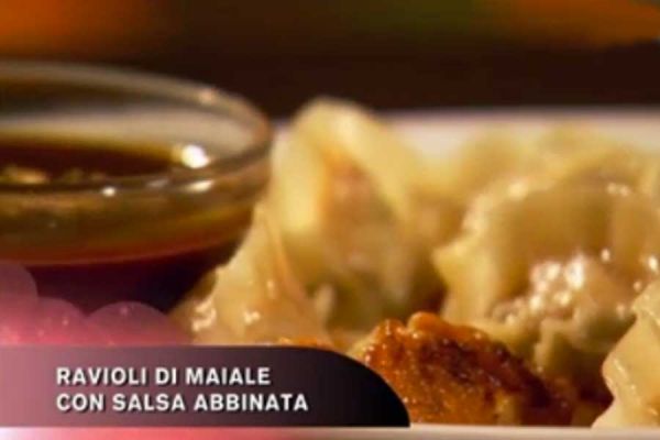 Ravioli di maiale con salsa abbinata - Cucina con Buddy