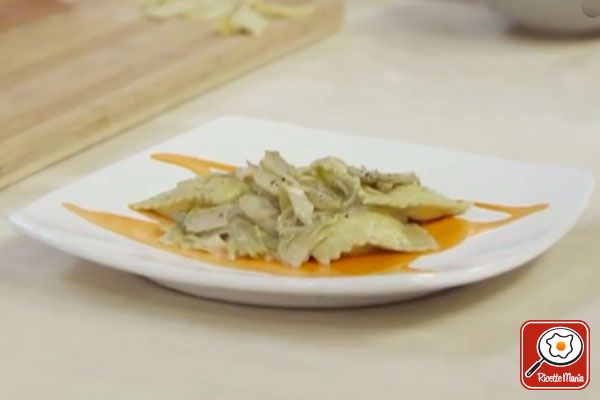 Ravioli verdi con stracchino e carciofi - Molto Bene