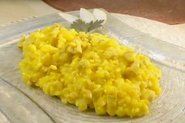 Risotto alle pere, pollo e zafferano - cotto e mangiato