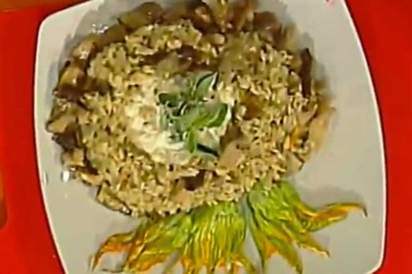 Risotto ai porcini con fiori di zucca e burrata - Antonella Clerici