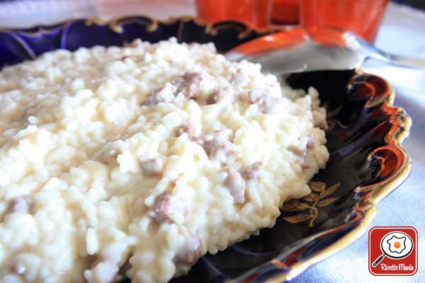 Risotto con salsiccia e burrata