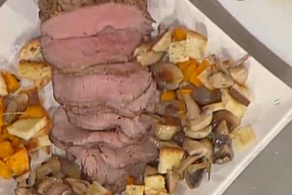 Roast beef con panzanella autunnale