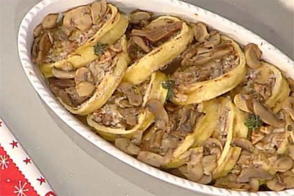 Rotolo di pasta con ricotta e funghi - Anna Moroni