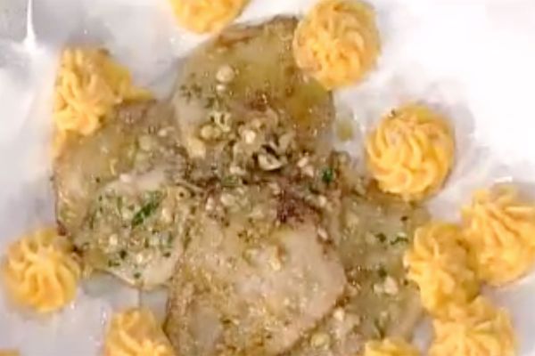 Scaloppine di vitello con nocciole