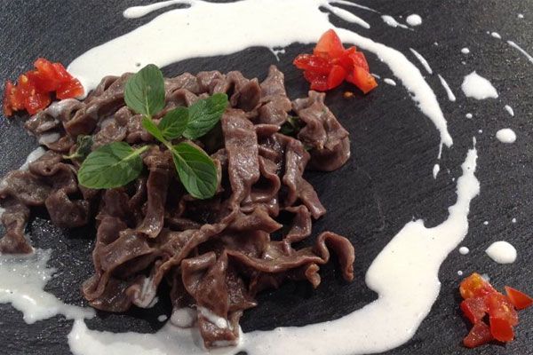 Ricetta Seduzione di tagliatelle al cacao - Domenico Sorrentino Seduzione di tagliatelle al cacao - Domenico Sorrentino