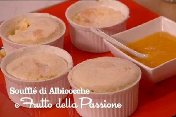 Souffl di albicocche e frutto della passione - I men di Benedetta