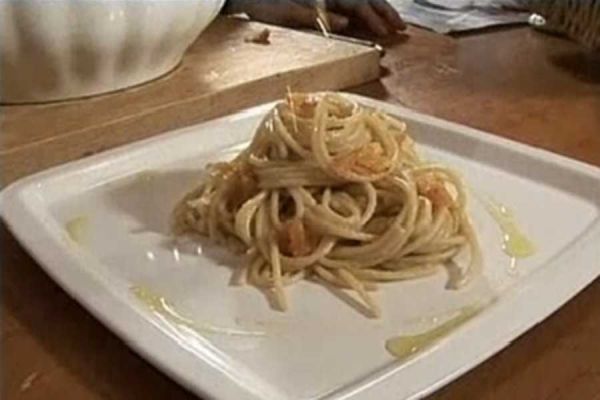 Spaghetti mantecati alla bottarga - cotto e mangiato