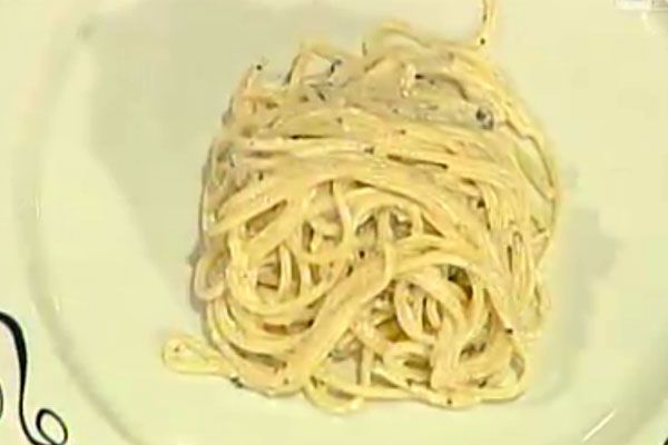 Spaghettoni al pepe verde - Antonella Clerici