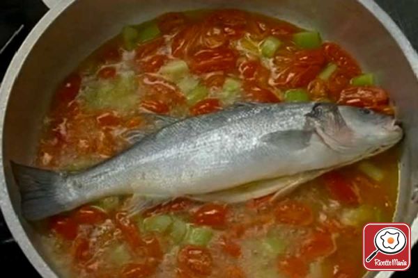 Spigola all'acqua pazza - Benvenuti a tavola