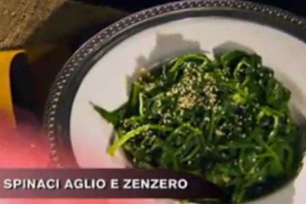 Spinaci aglio e zenzero - Cucina con Buddy