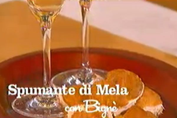 Spumante di mela con bign - I men di Benedetta