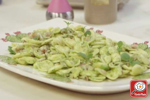 Strascinati con triglie e pesto di acciughe - Molto Bene