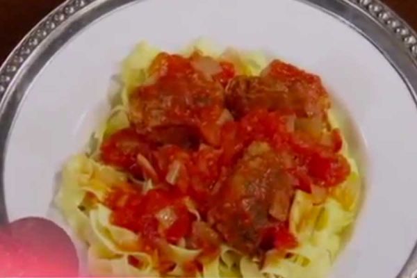 Tagliatelle al sugo - Cucina con Buddy