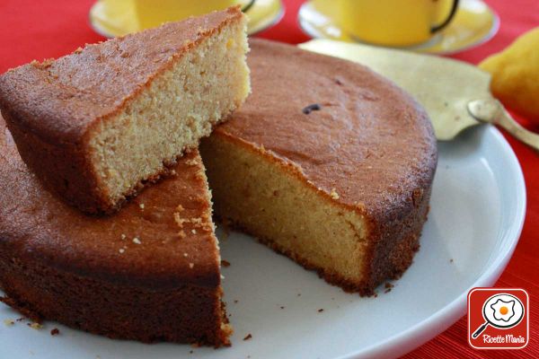 Torta di mais e nocciole