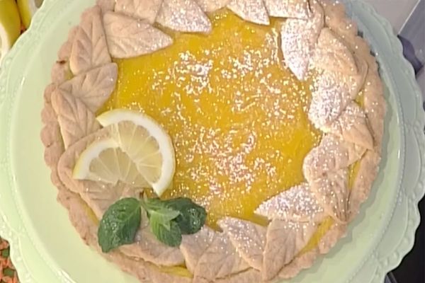 Torta con crema al limone
