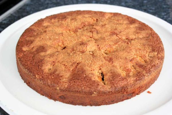 Torta amaretti e pesche - i men di Benedetta