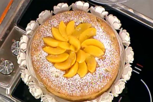 Torta di pesche mandorle e limoncello - Anna Moroni