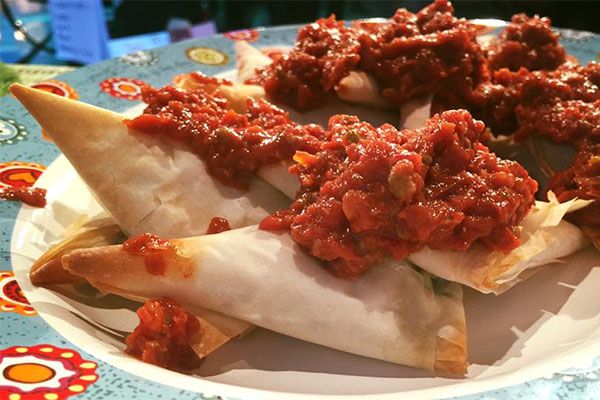 Triangoli di pasta fillo con bietole e crescenza