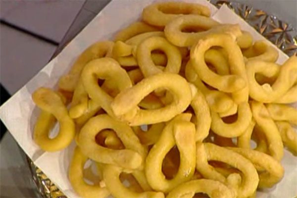 Ricetta Zeppoline al miele - Sal De Riso Zeppoline al miele - Sal De Riso