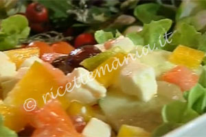 Insalata greca con feta - cotto e mangiato