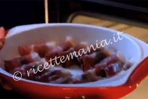 Involtini di speck con prugne e mandorle - Kitchen in Love