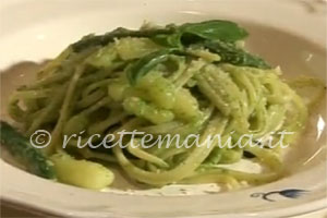 Linguine pesto fagiolini e patate - cotto e mangiato