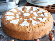 Torta con crema alla nocciola