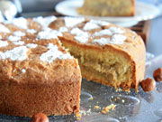 Torta con crema alla nocciola