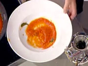 Ravioli di pasta di patate ripieni di melanzane con salsa di pomodori freschi - Anna Moroni