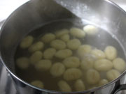 Gnocchi con crema di salmone