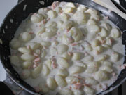 Gnocchi con crema di salmone