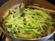 Farfalle al salmone e zucchine