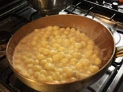 Gnocchi con noci e gorgonzola