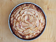 Torta di mele e amaretti