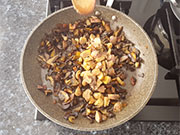 Pasta funghi e castagne