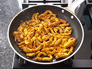 Pollo alla curcuma