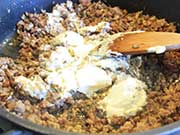 Pasta al rag� di funghi e prosciutto