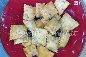 Ravioli dolci fritti