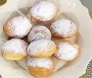 Bomboloni fritti alla crema di Ross