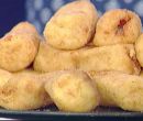 Crocchette di patate con brie speck e nocciole