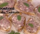 Crostoni alla salsiccia - I menù di Benedetta