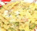 Farfalle cacio e pepe con fiori di zucchine e pancetta - Antonella Clerici