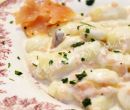 Gnocchi con crema di salmone