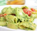 Pasta fredda al pesto di rucola e pomodorini